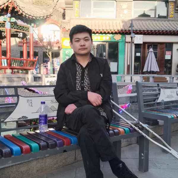 35岁岁甘肃单身帅哥 - 淮北吉缘网