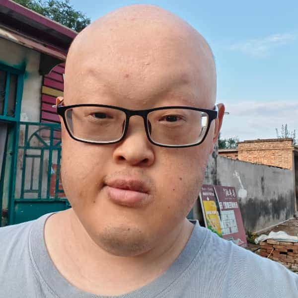 28岁岁山东单身帅哥 - 淮北吉缘网
