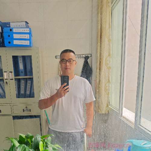 34岁岁四川单身帅哥 - 淮北吉缘网